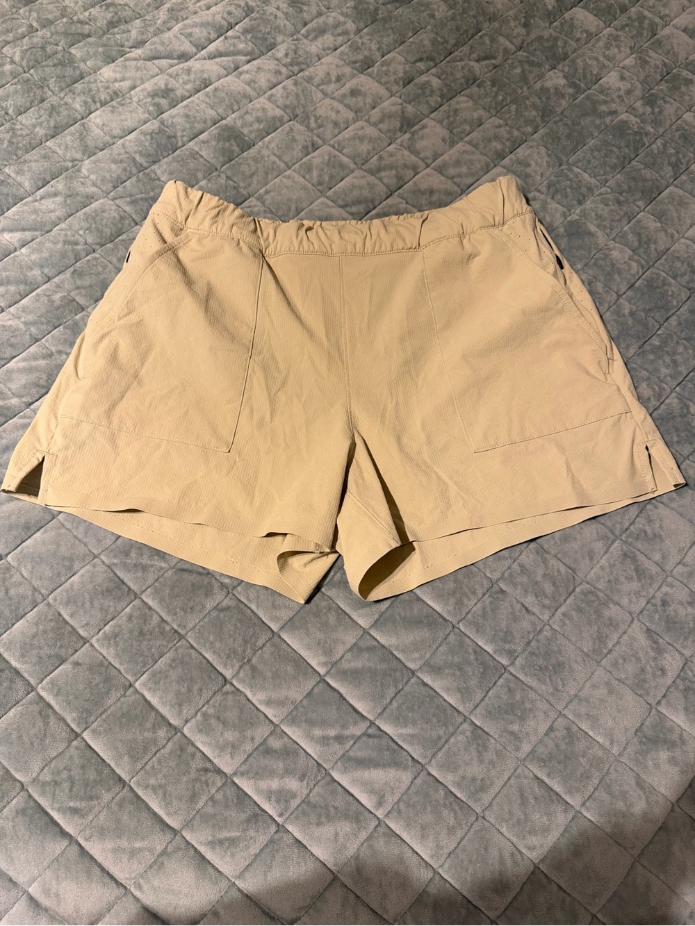 Rabbit Lightweight Beige Running Shorts - size XS